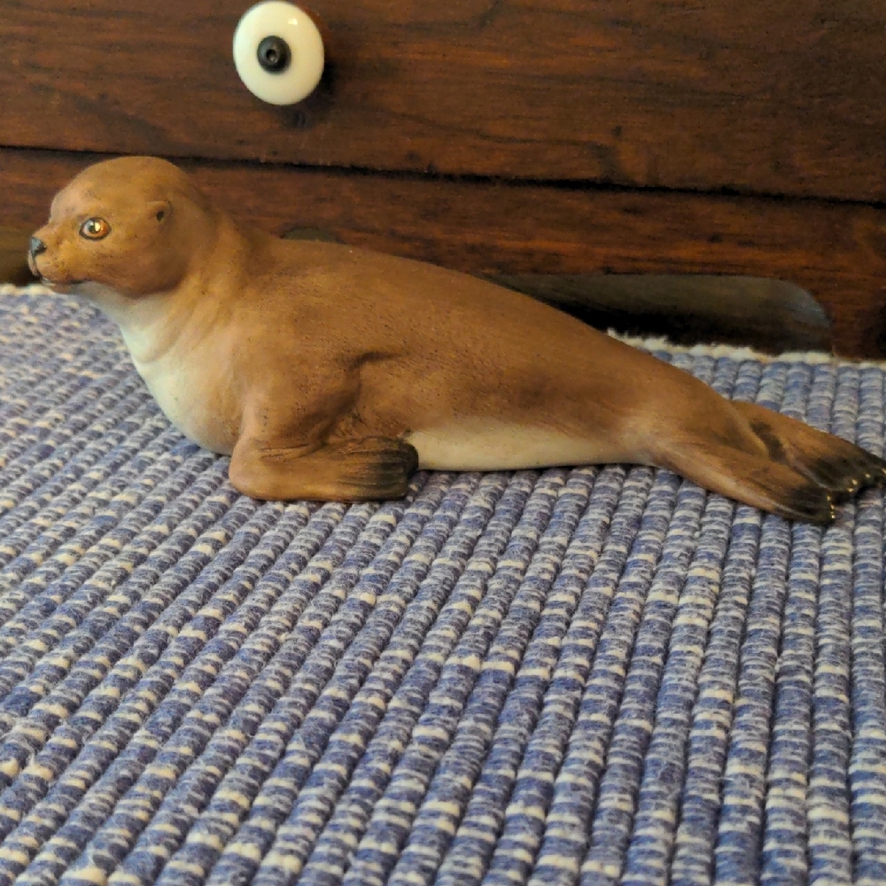 Vintage Aynsley Fine Porcelain "Common Seal"